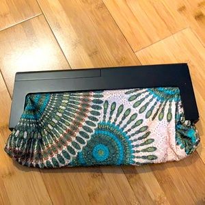 Summer!! Flower clutch